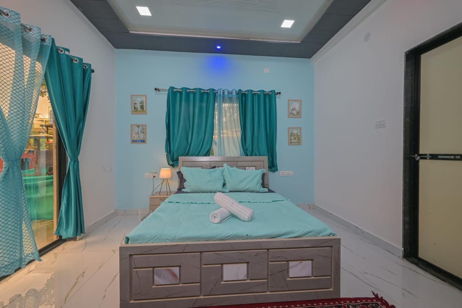 Villa Ll Ll Lonavala